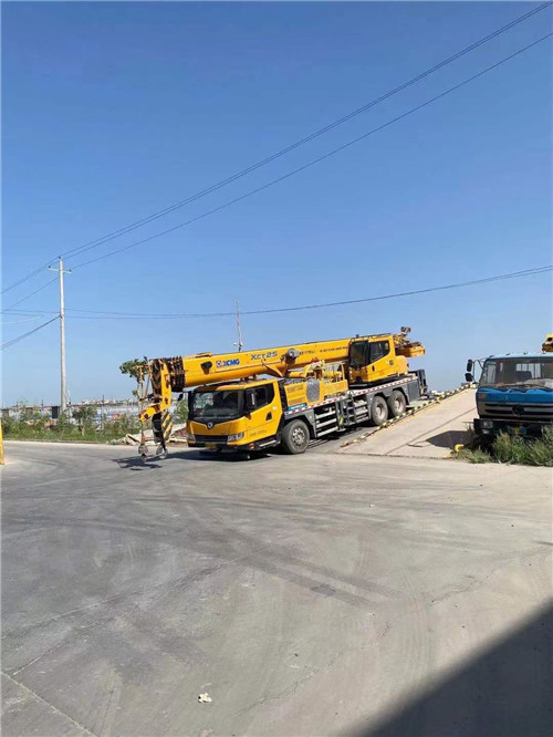 蕲春县吊车作业时，可能会产生哪些额外收费项目？