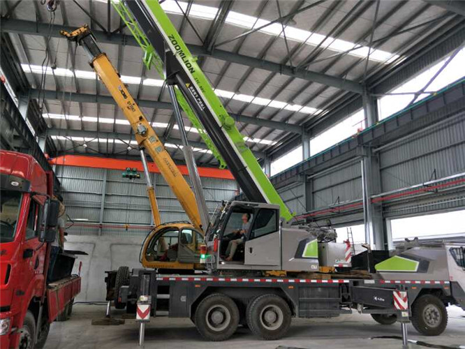 蕲春县高空车出租需要注意哪些安全事项？