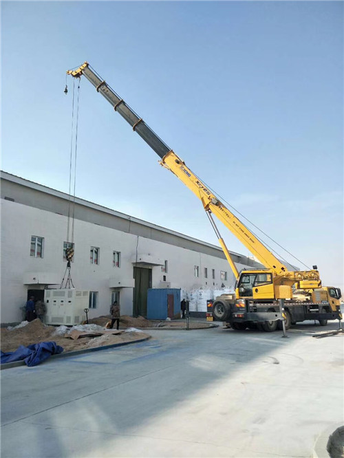 蕲春县“超载就喊停”—— 吊车的 “重量保镖” 技术