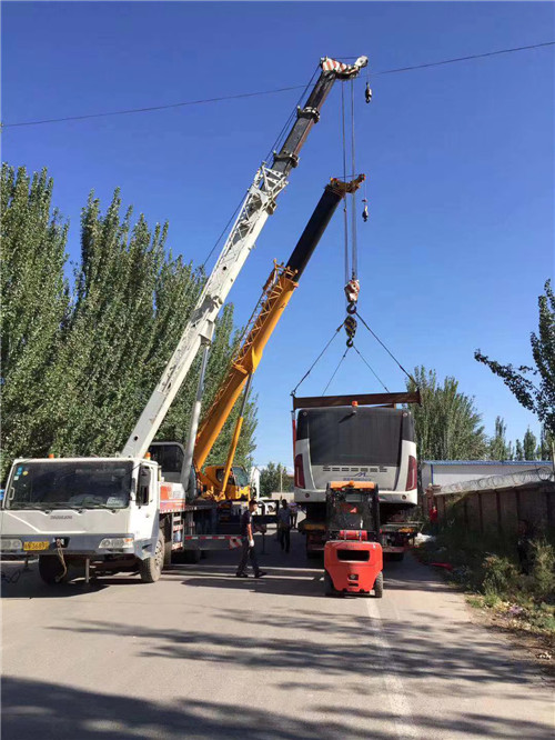 蕲春县港口集装箱搬运案例